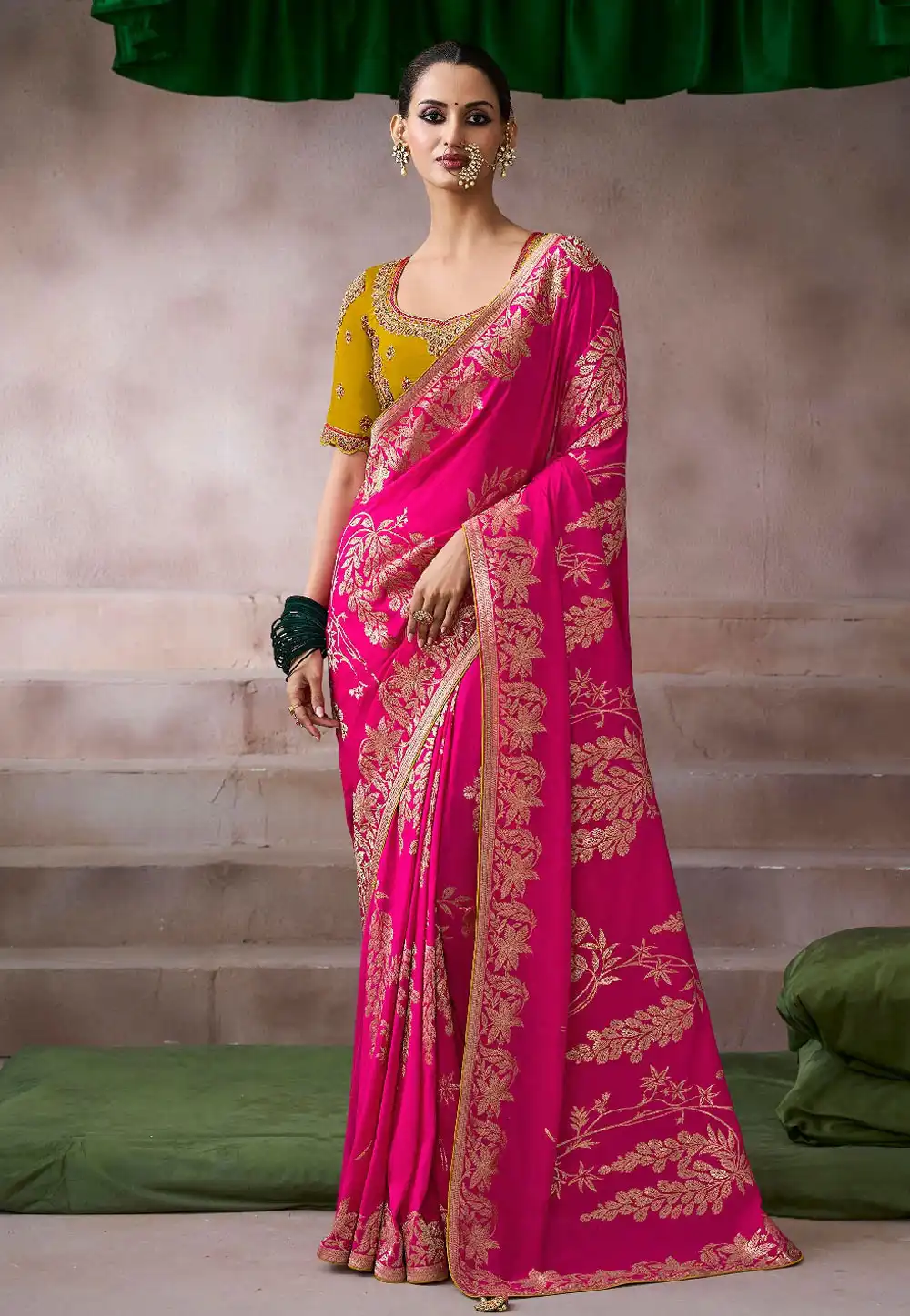 Magenta Crepe Saree With Blouse 320167
