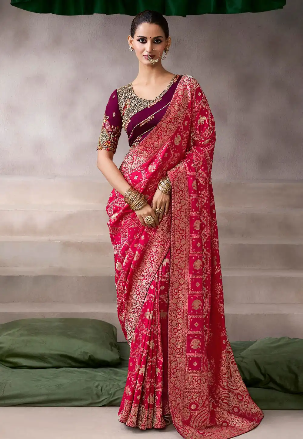 Magenta Crepe Saree With Blouse 320169