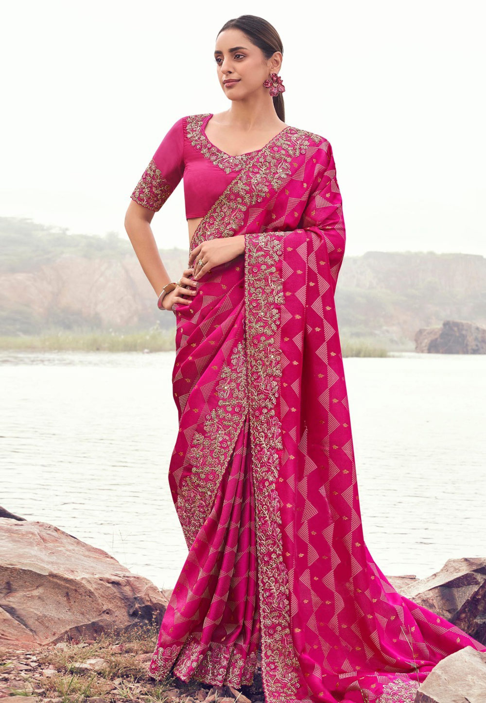 Magenta Satin Silk Saree With Blouse 319721