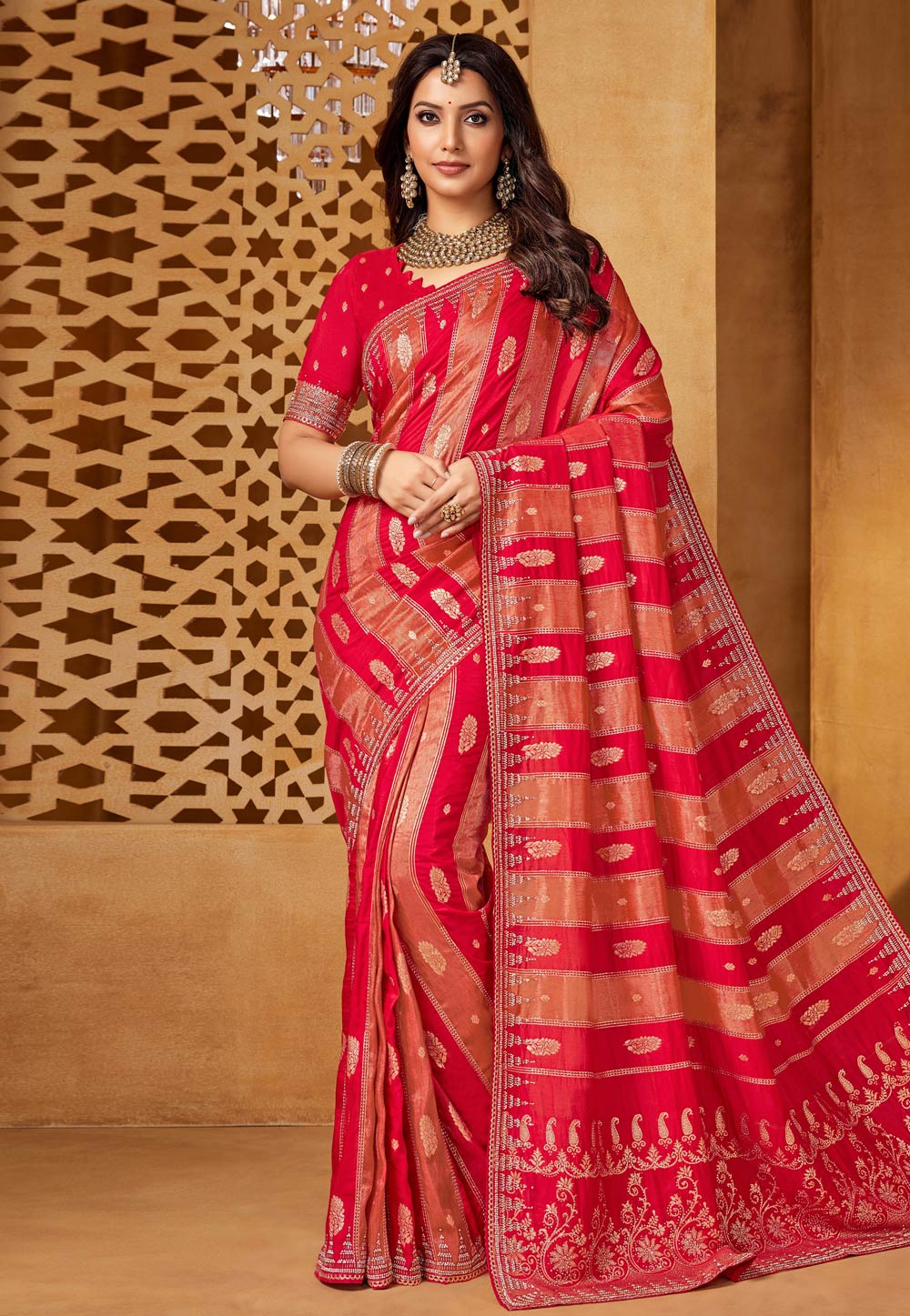 Magenta Viscose Saree With Blouse 320309