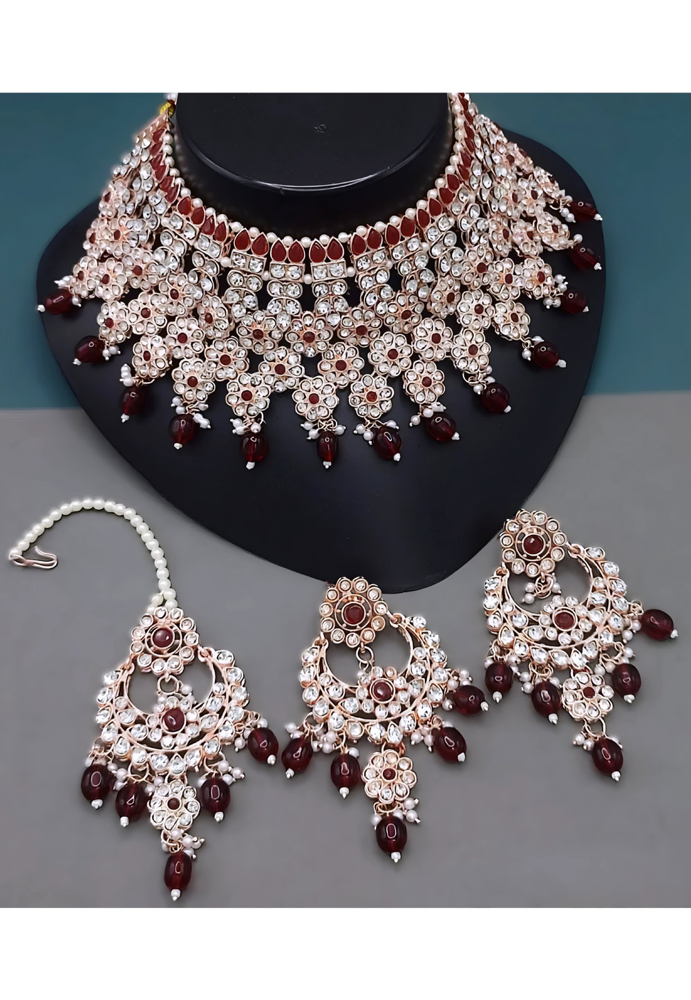 Maroon Alloy Necklace Set With Earrings and Maang Tikka 328420