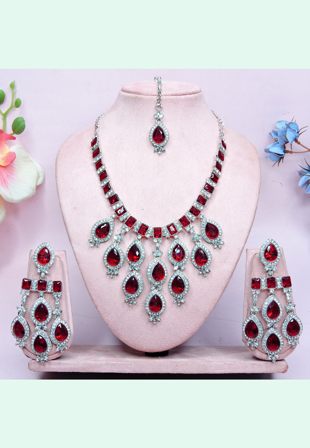 Maroon Alloy Necklace Set With Earrings and Maang Tikka 312415