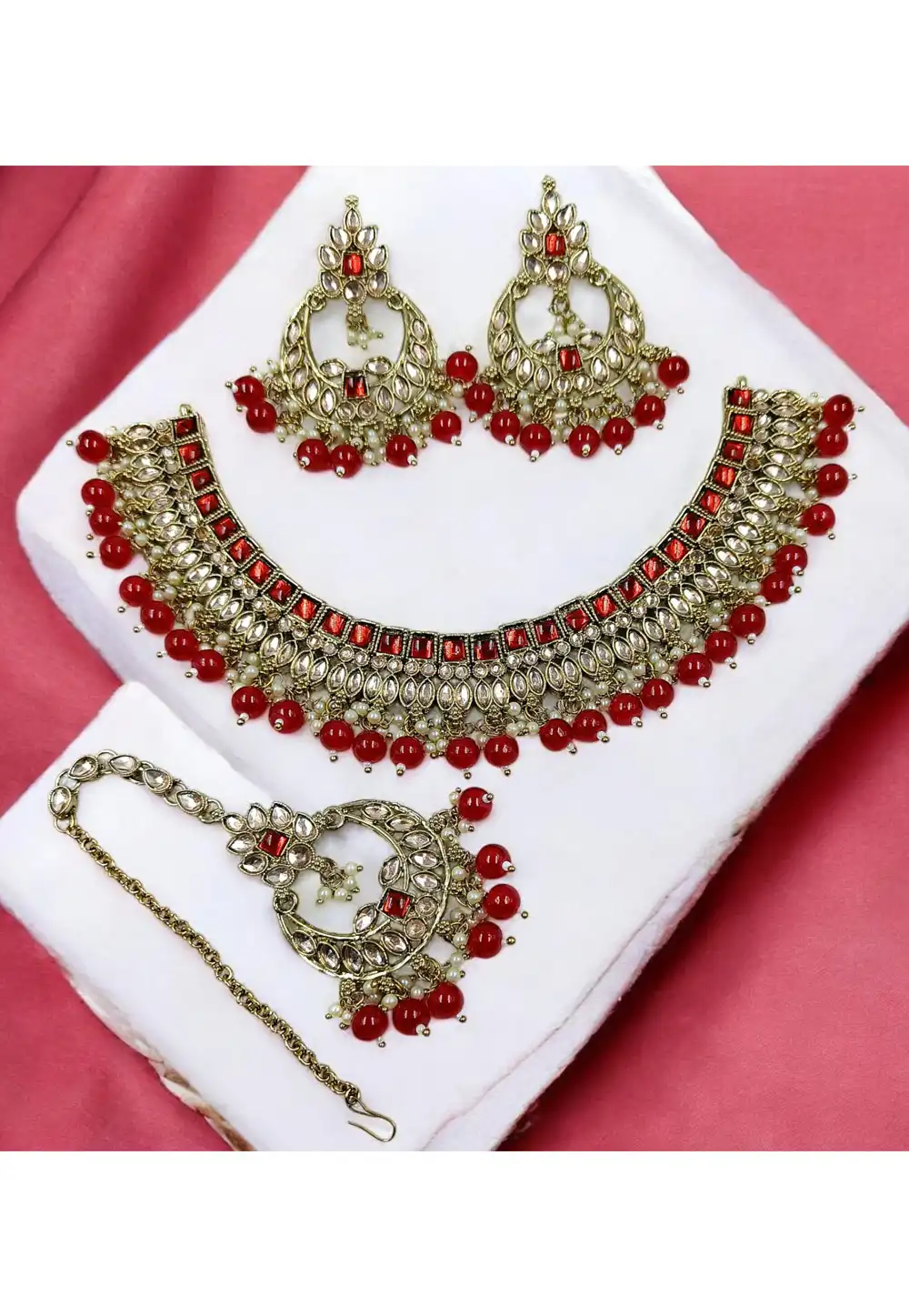 Maroon Alloy Necklace Set With Earrings and Maang Tikka 313755