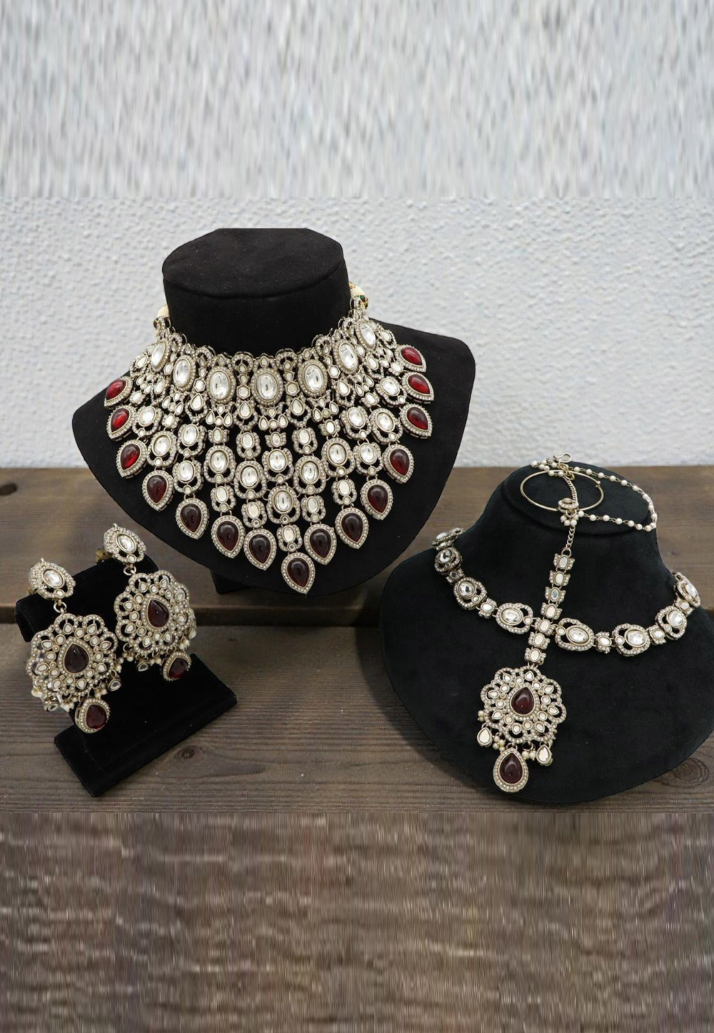 Maroon Alloy Necklace Set With Earrings and Maang Tikka 330195