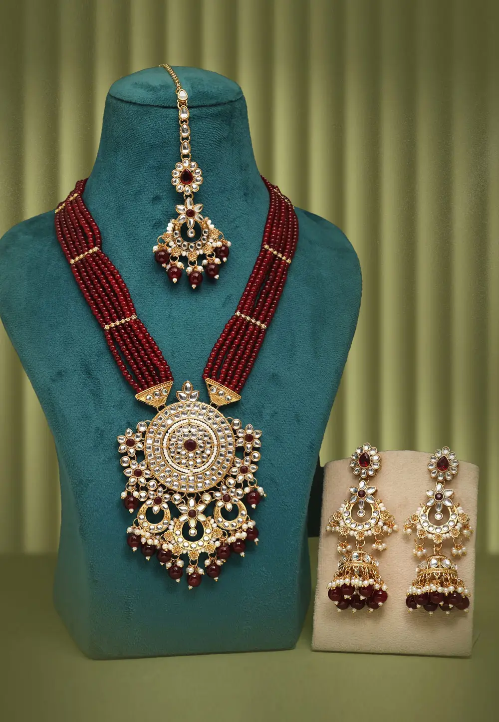 Maroon Alloy Necklace Set With Earrings and Maang Tikka 333471