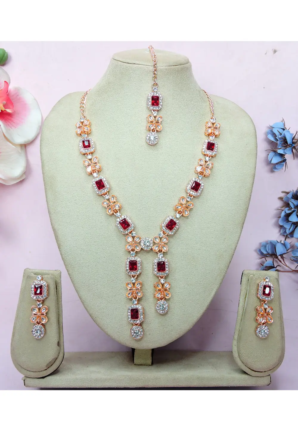Maroon Alloy Necklace Set With Earrings and Maang Tikka 336150