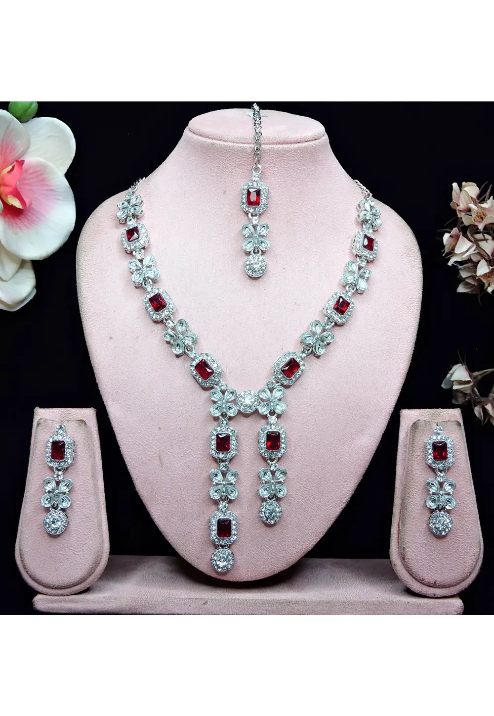 Maroon Alloy Necklace Set With Earrings and Maang Tikka 336162