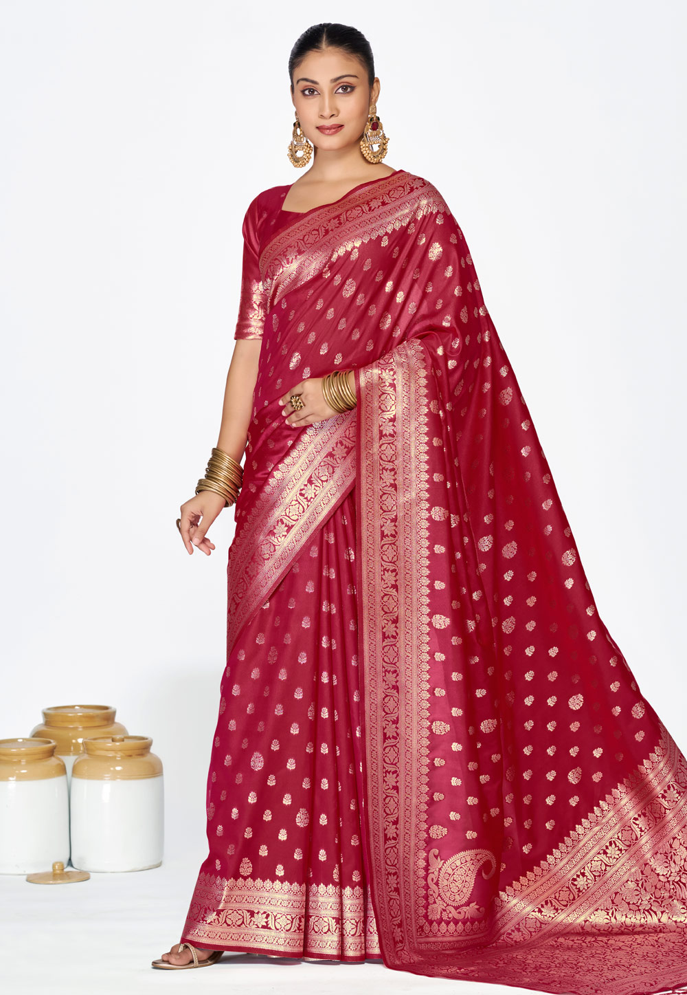 Maroon Banarasi Silk Saree With Blouse 320454