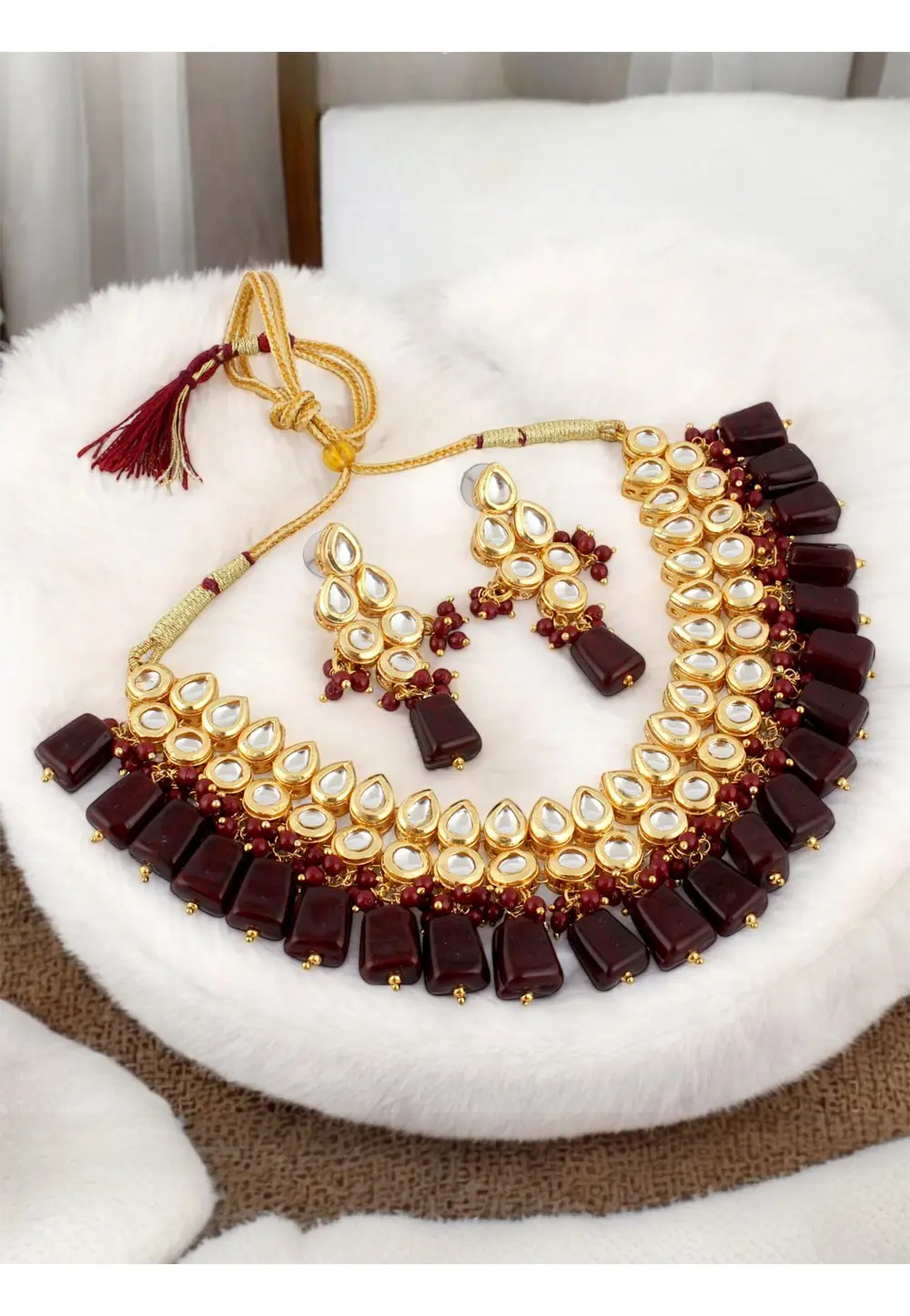 Maroon Brasso Necklace With Earrings 331653