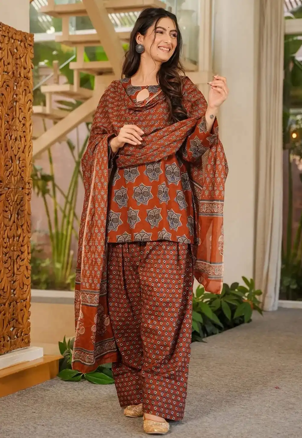 Maroon Cotton Silk Readymade Punjabi Suit 328505