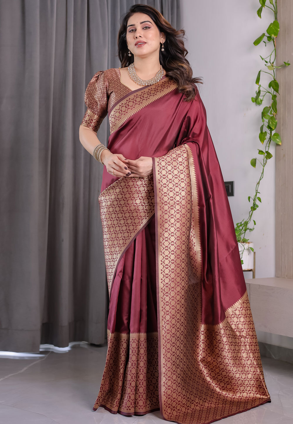 Maroon Jacquard Saree With Blouse 321350