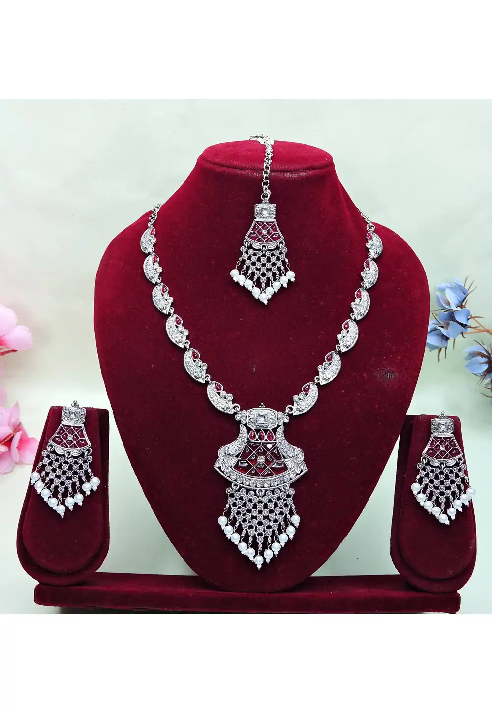 Maroon Oxidised Necklace Set With Earrings and Maang Tikka For Navratri 312770