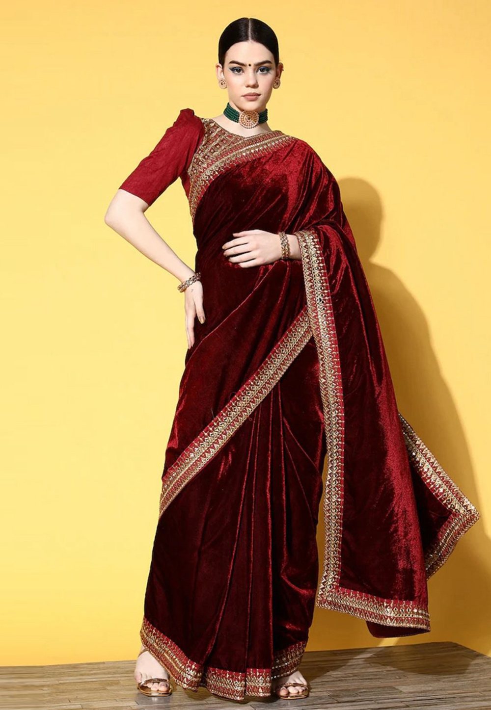 Maroon Velvet Saree With Blouse 278873
