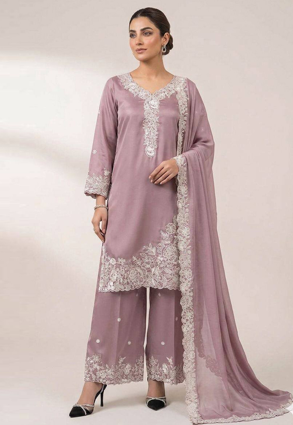 Mauve Crepe Readymade Pakistani Suit 329811