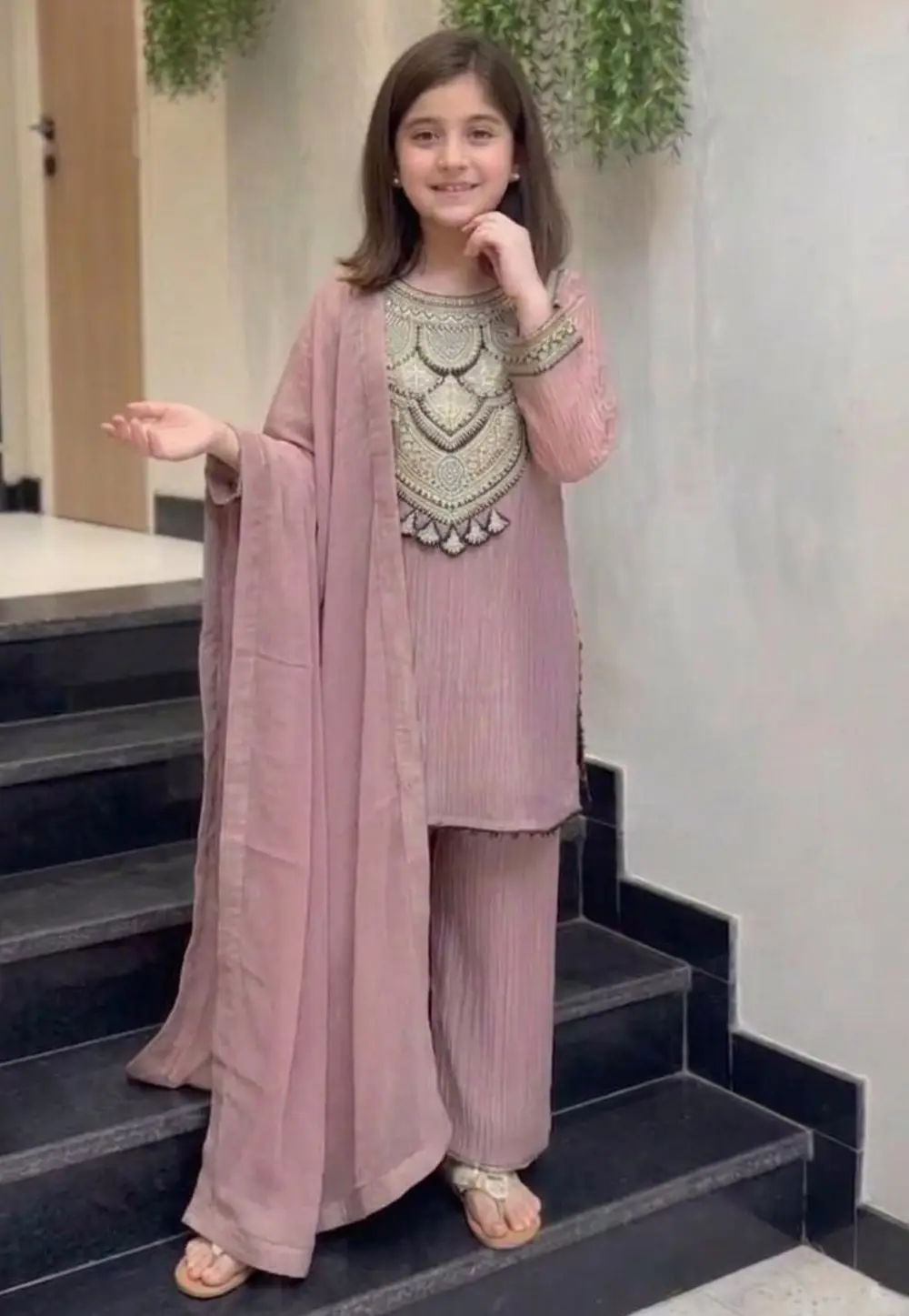 Mauve Silk Girls Salwar Suit 335691