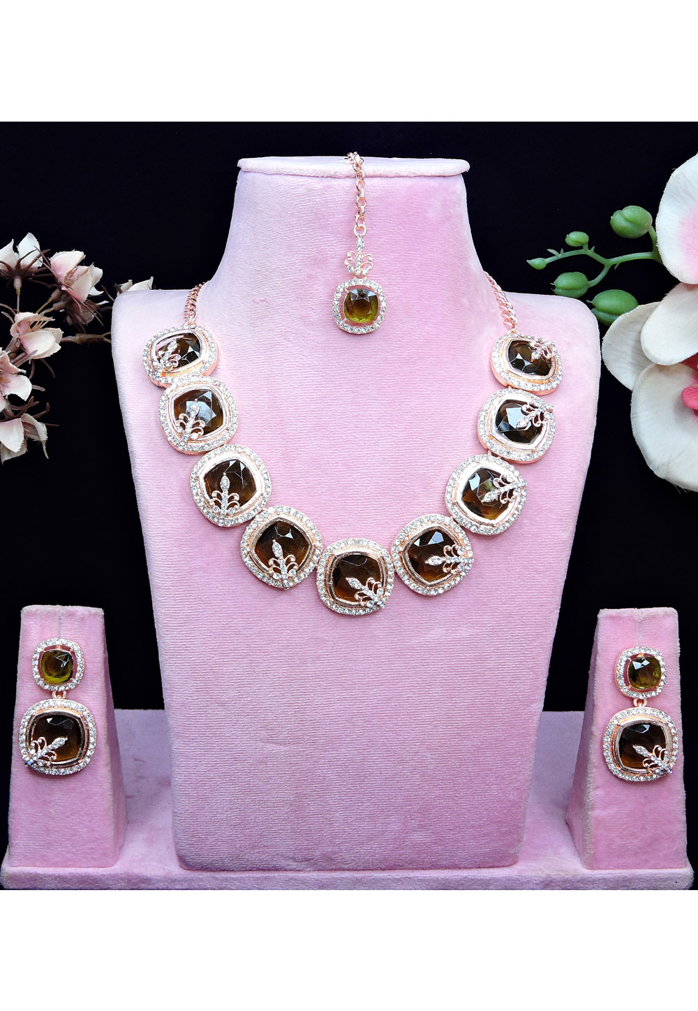 Mehndi Alloy Necklace Set With Earrings and Maang Tikka 329866