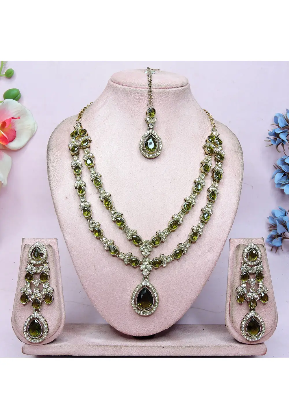 Mehndi Alloy Necklace Set With Earrings and Maang Tikka 336721