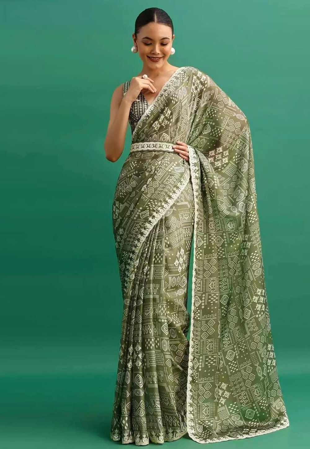 Mehndi Chinon Silk Saree With Blouse 306338