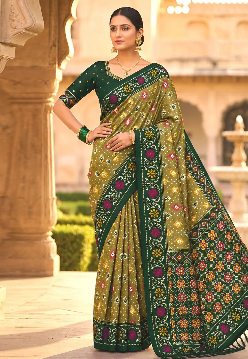 Mehndi Patola Silk Saree With Blouse 330494