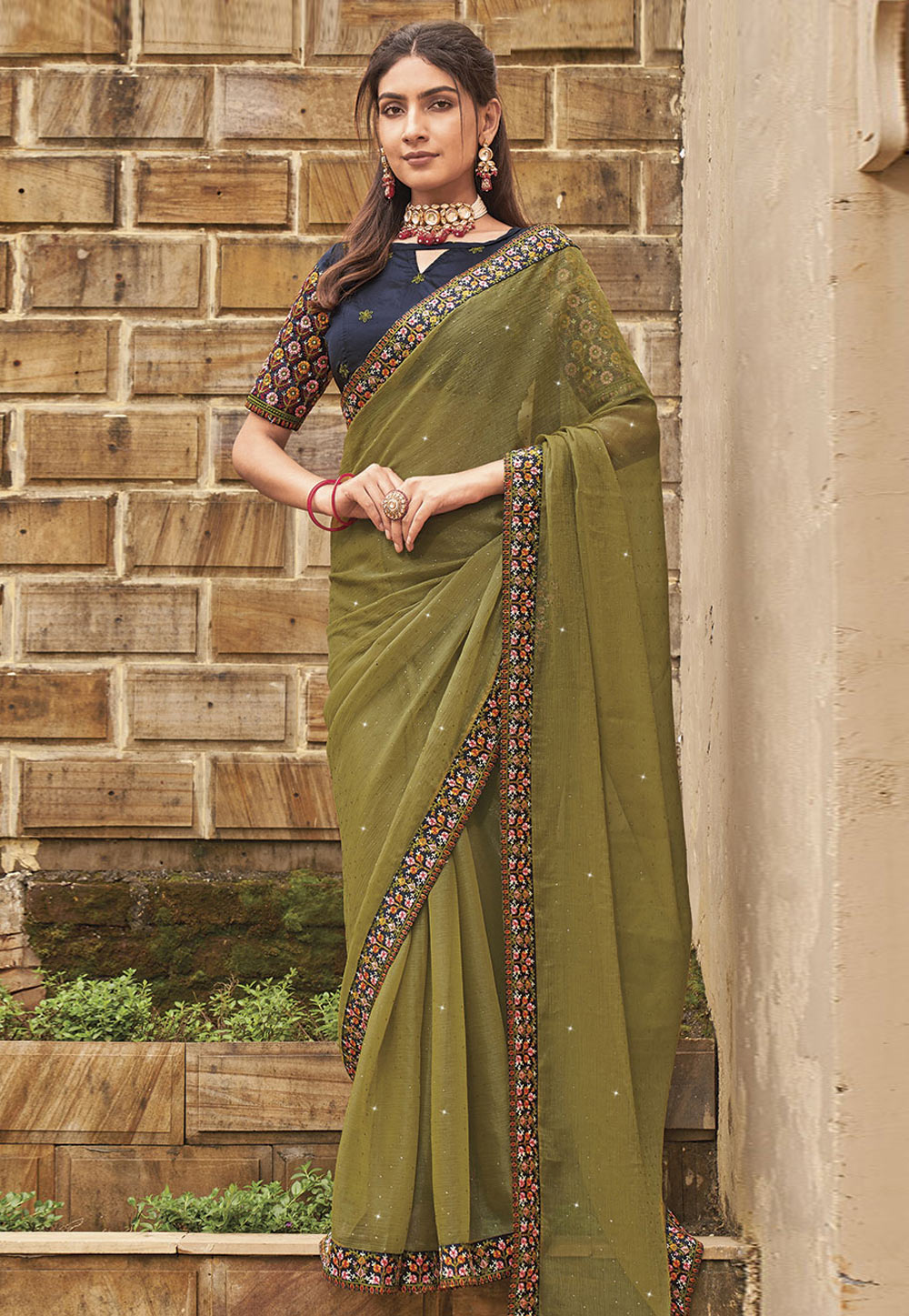 Mehndi Shimmer Saree With Blouse 279939