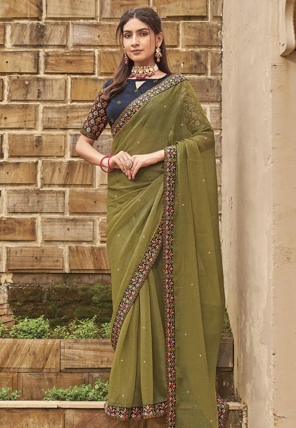 Mehndi Shimmer Saree With Blouse 279939