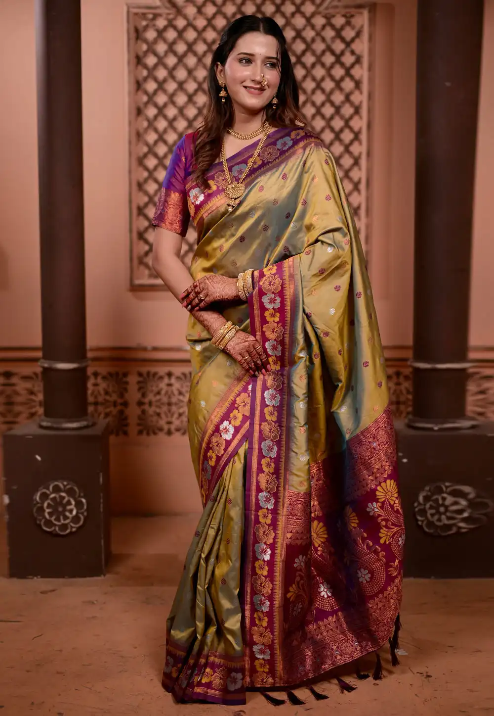 Mehndi Silk Saree With Blouse 327756