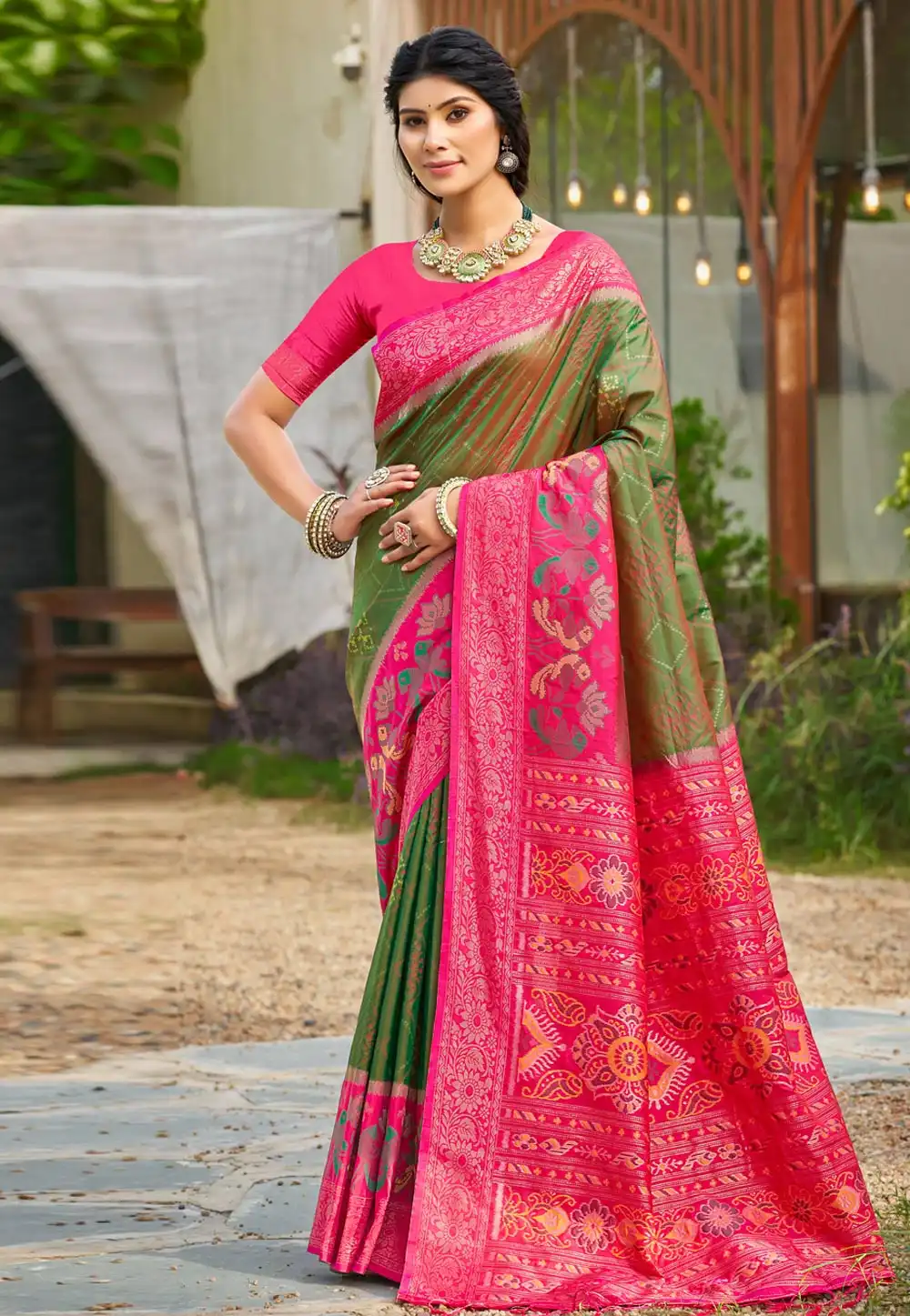 Mehndi Silk Saree With Blouse 319821