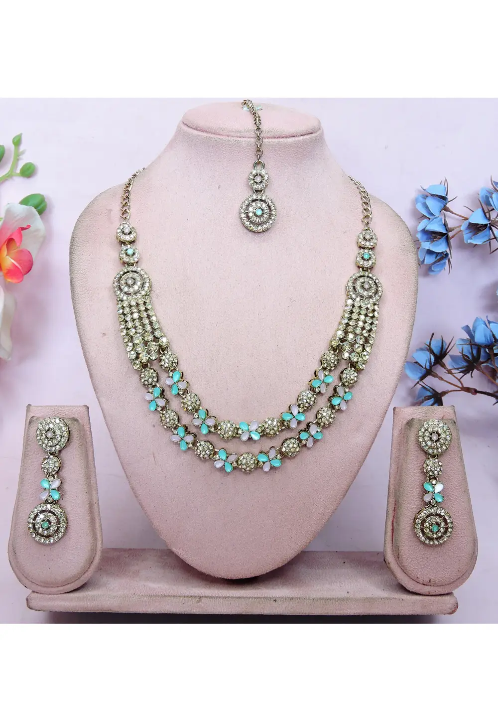 Multicolor Alloy Necklace Set With Earrings and Maang Tikka 337077