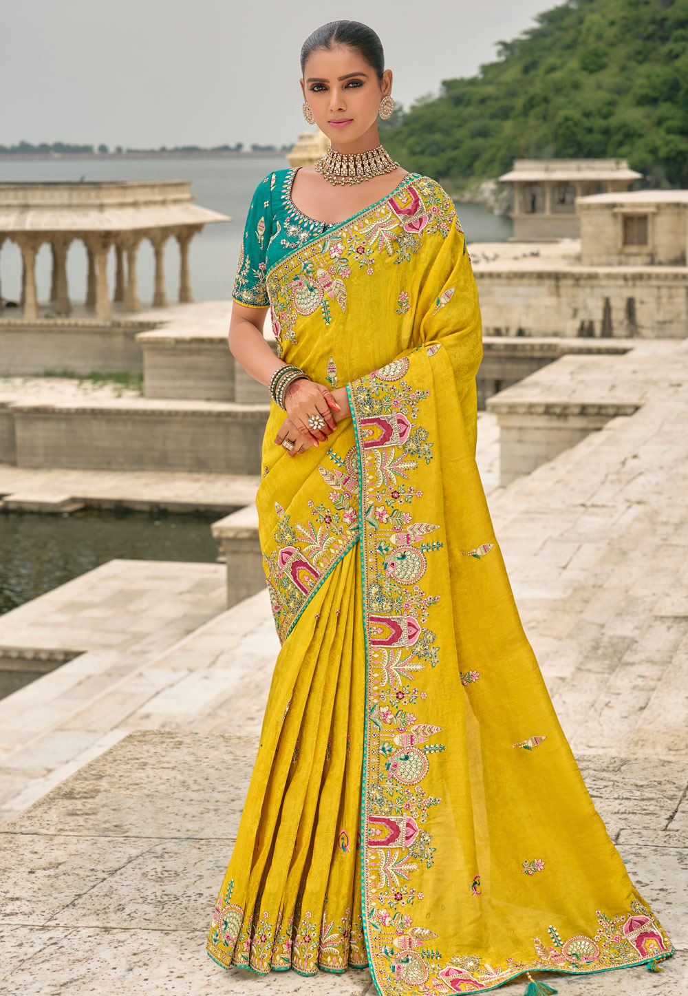Mustard Viscose Jacquard Saree With Blouse 307805