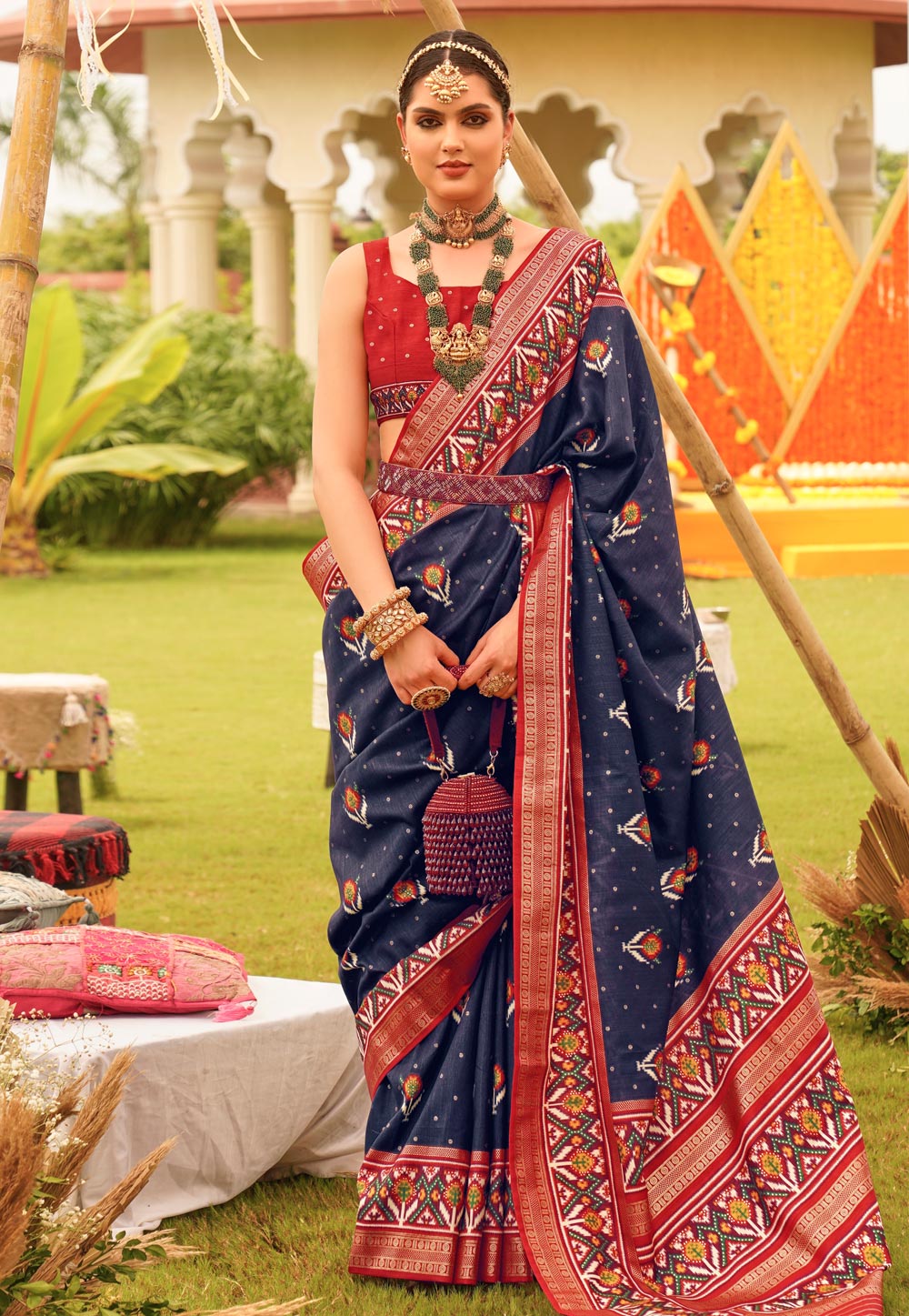 Navy Blue Silk Patola Saree 279501