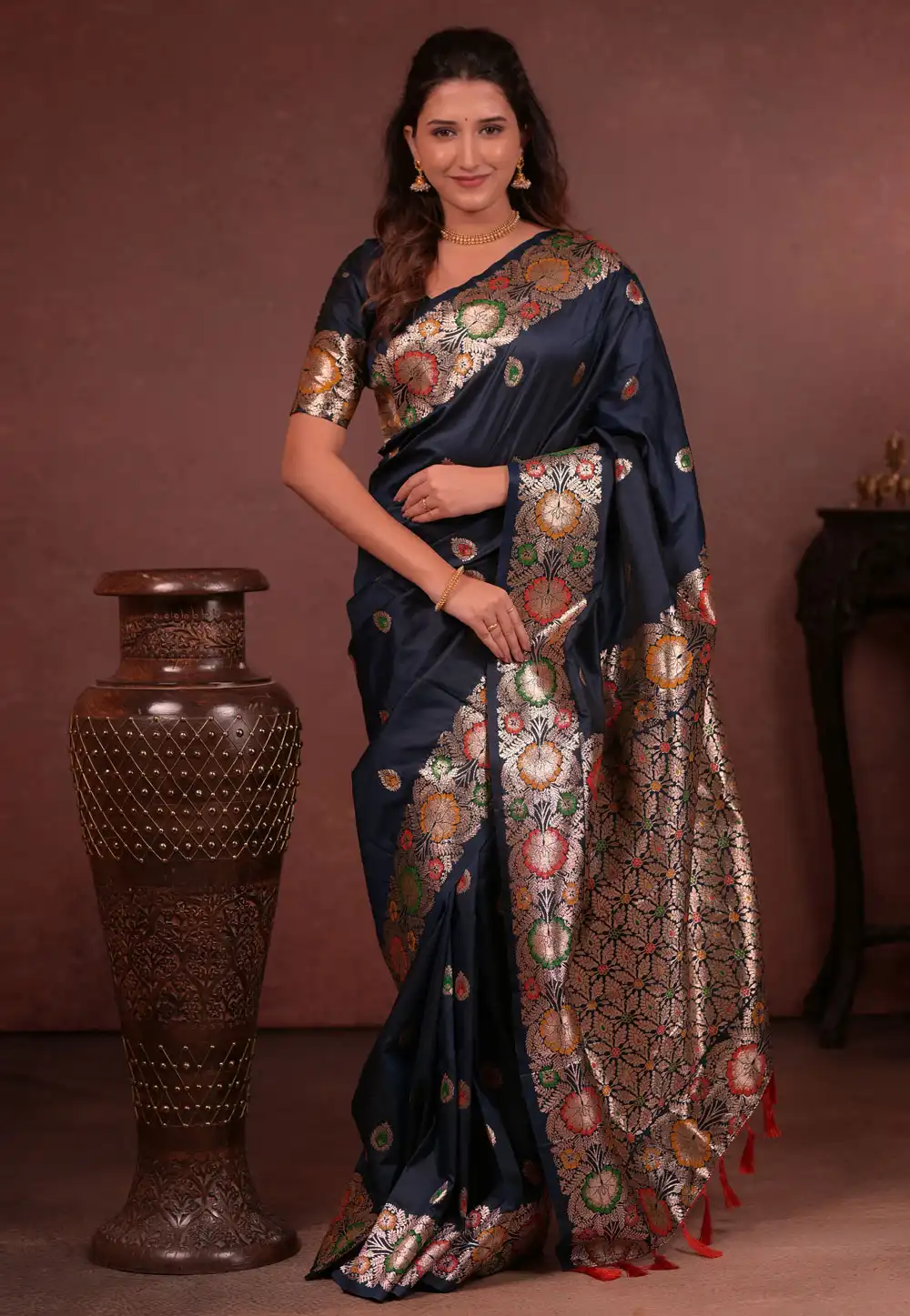 Navy Blue Silk Saree With Blouse 329046
