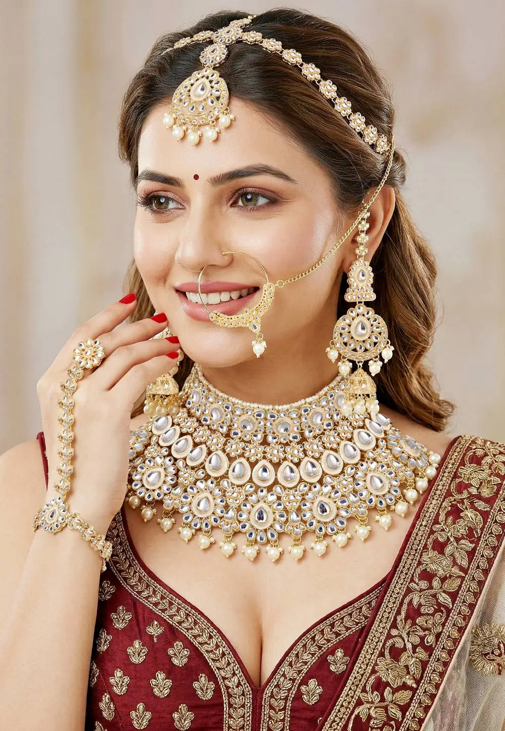Off White Alloy Bridal Set 335705
