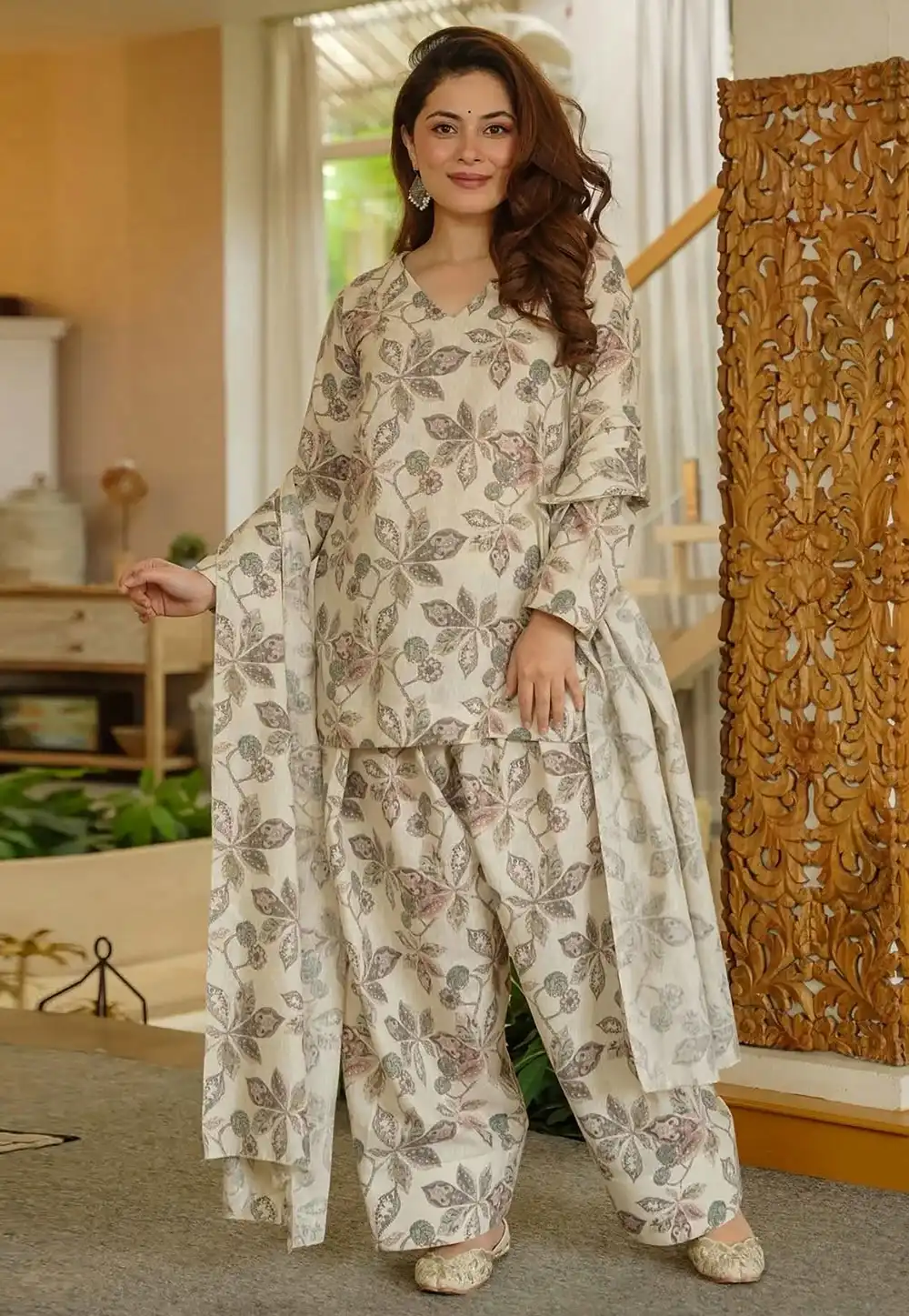 Off White Cambric Cotton Readymade Pakistani Suit 326890
