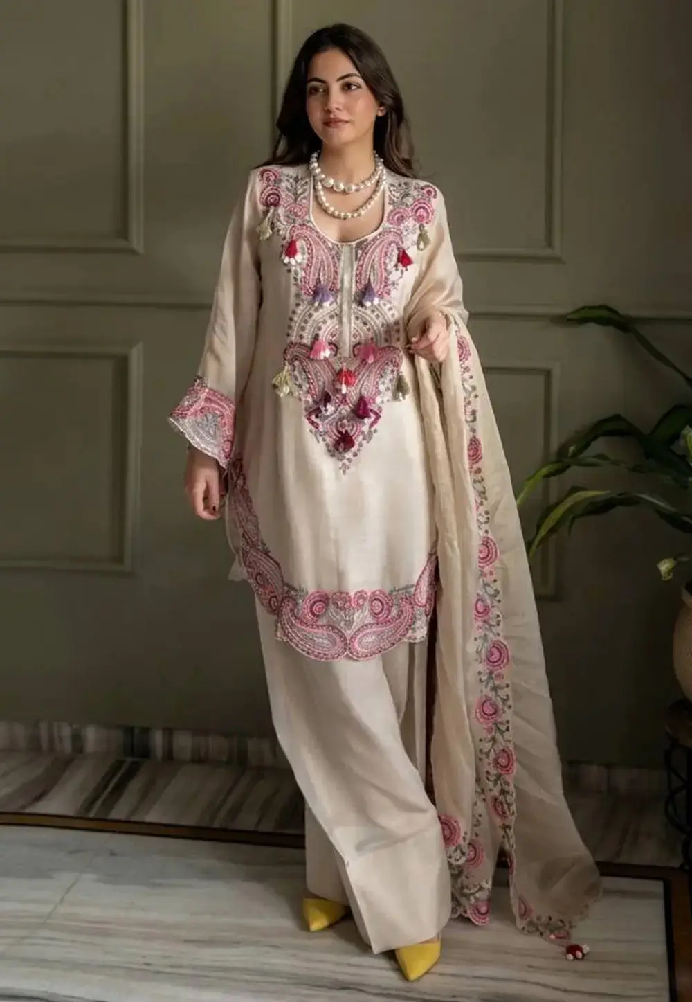 Off White Georgette Readymade Patiala Suit 331205