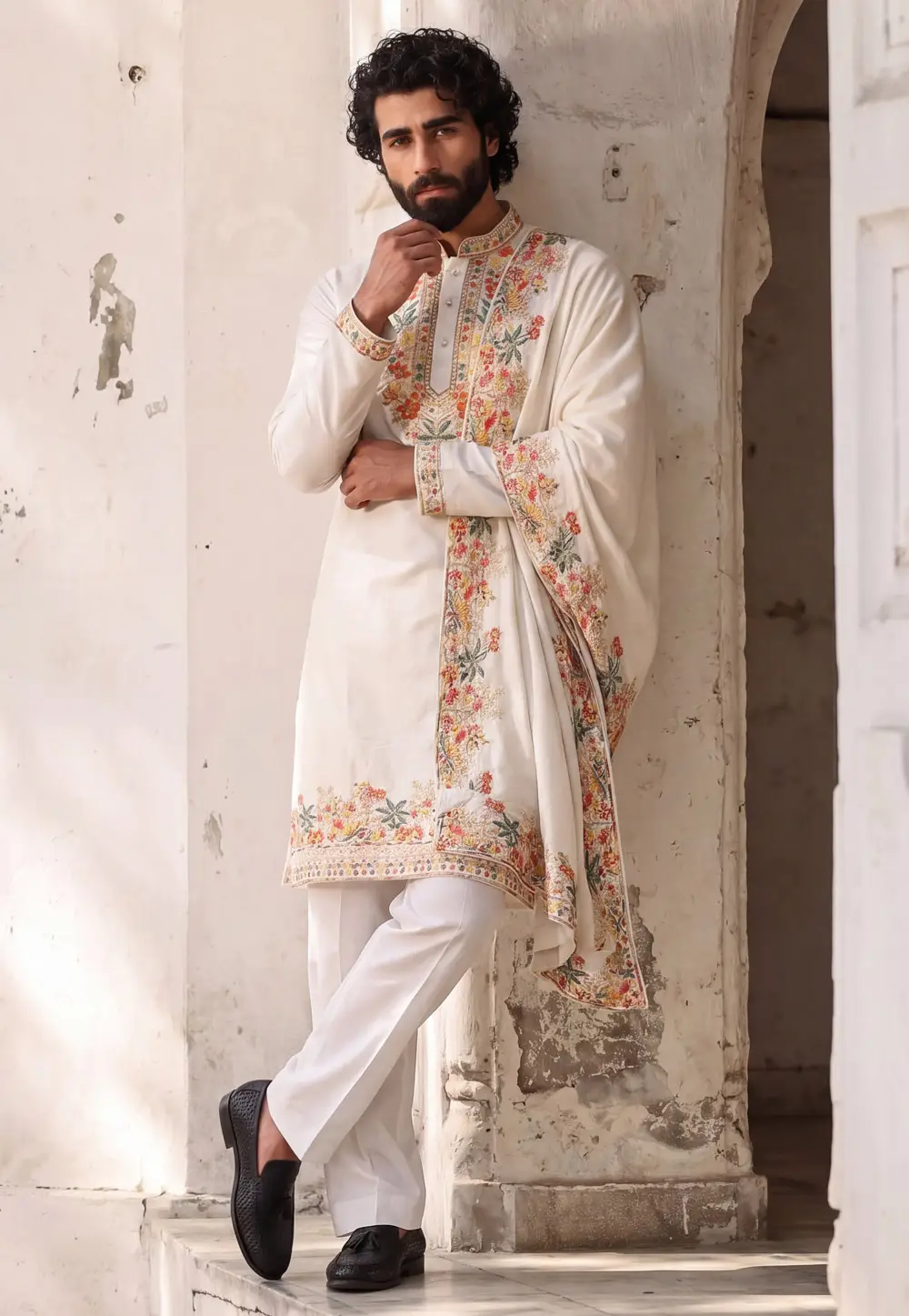 Off White Silk Kurta Pajama 332840