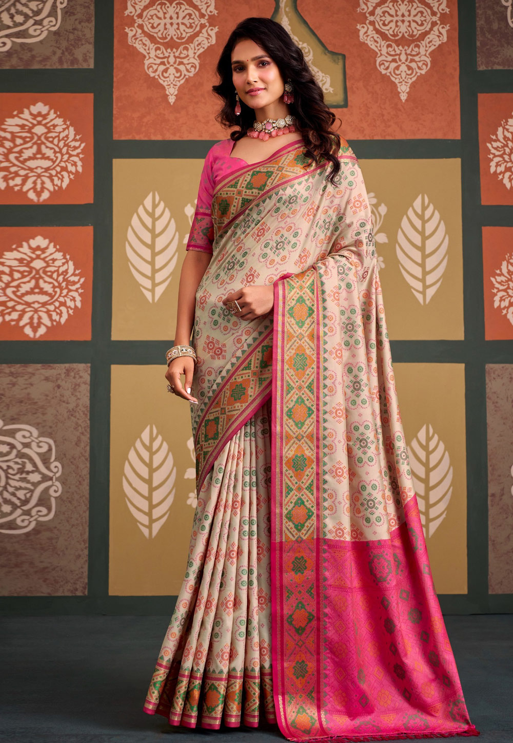 Off White Silk Saree With Blouse 328178