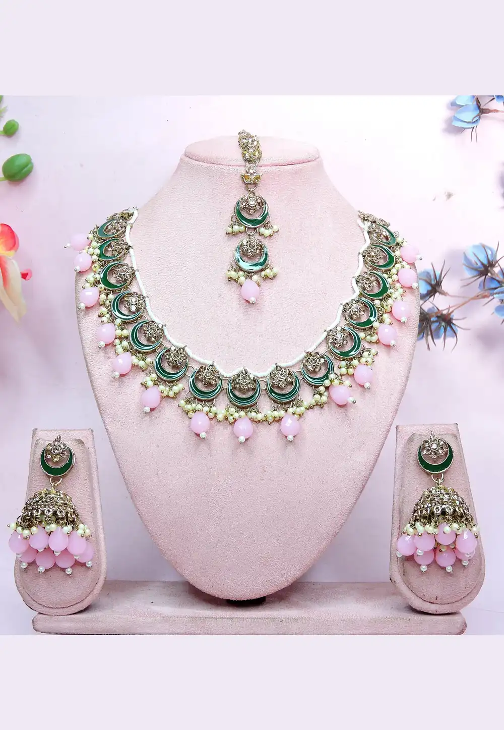 Pink Alloy Necklace Set With Earrings and Maang Tikka 312370