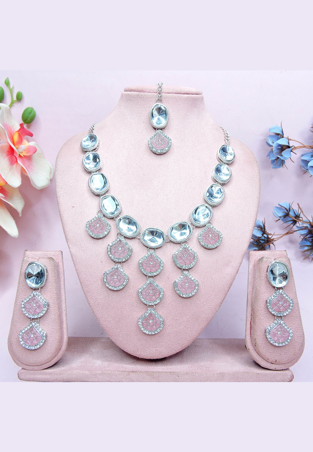 Pink Alloy Necklace Set With Earrings and Maang Tikka 312444