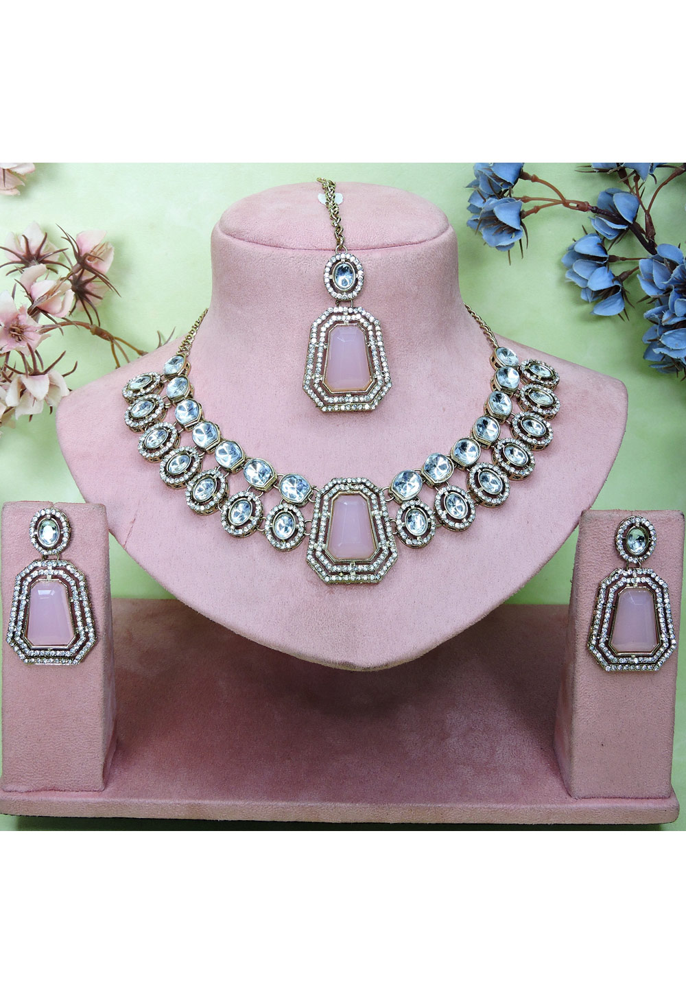 Pink Alloy Necklace Set With Earrings and Maang Tikka 329841