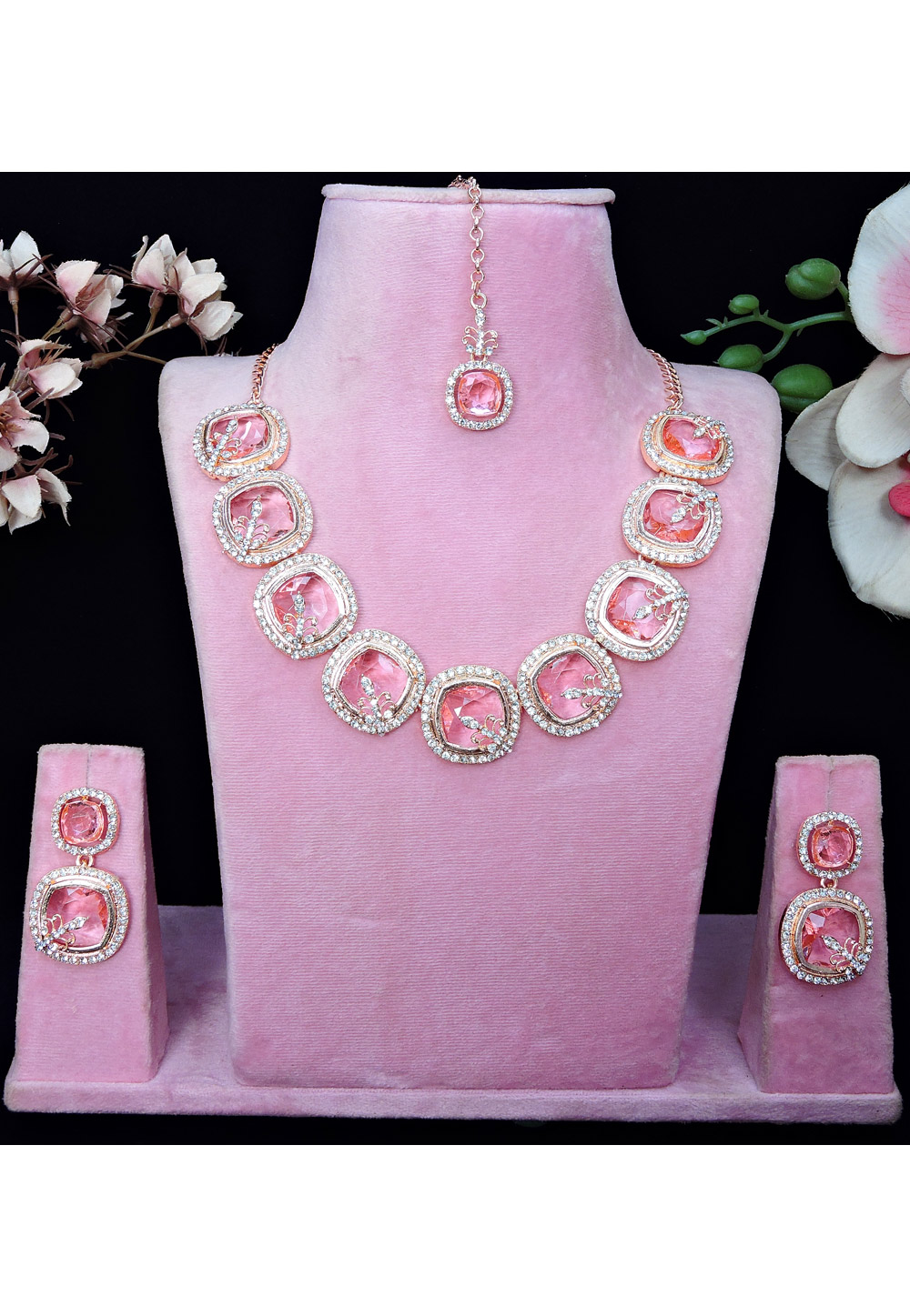 Pink Alloy Necklace Set With Earrings and Maang Tikka 329867