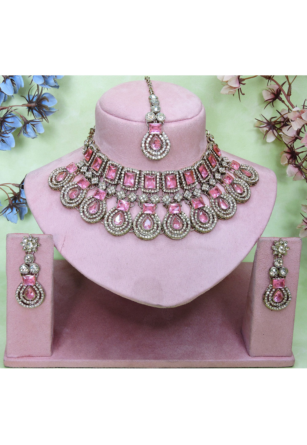 Pink Alloy Necklace Set With Earrings and Maang Tikka 329444