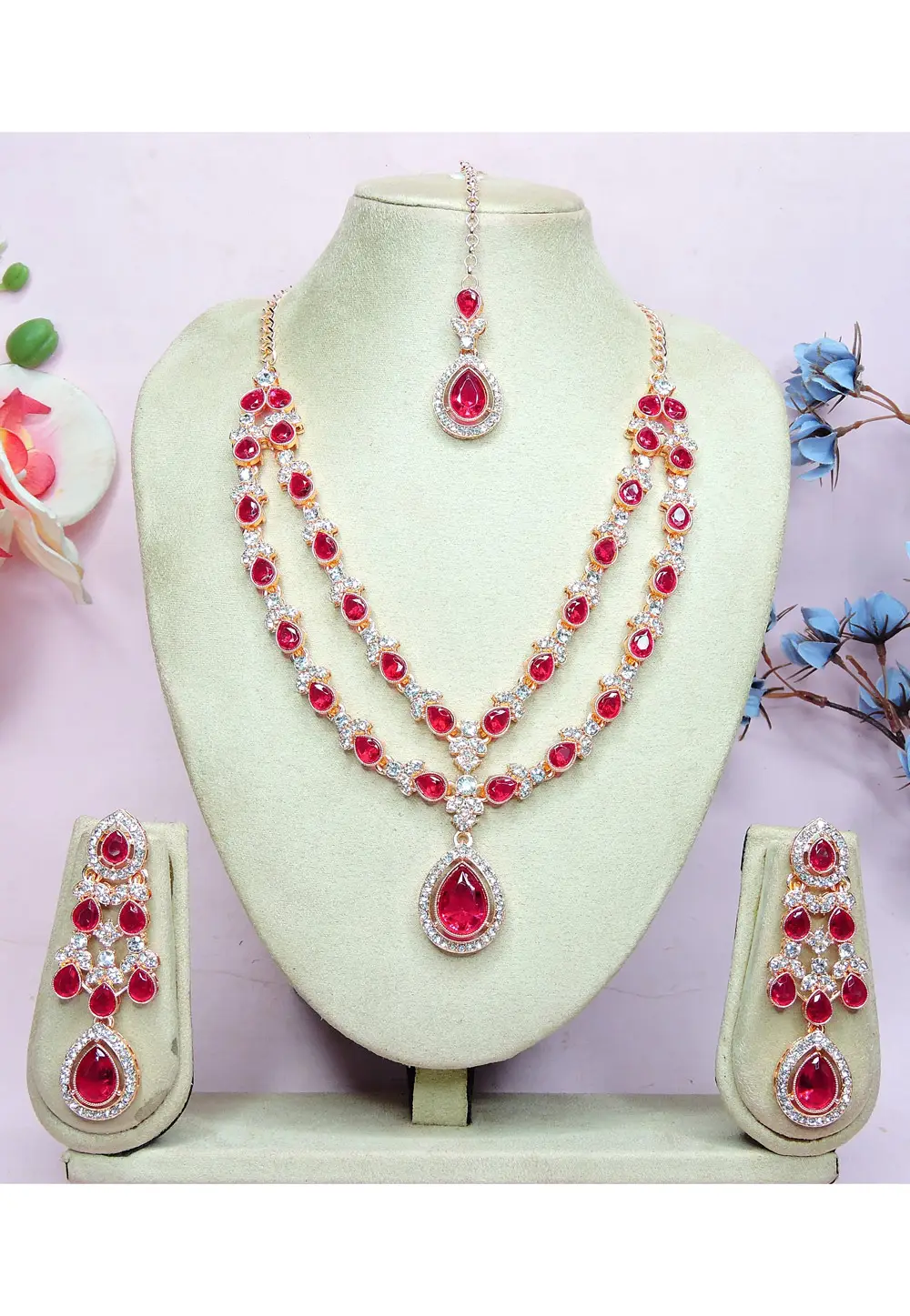 Pink Alloy Necklace Set With Earrings and Maang Tikka 336739