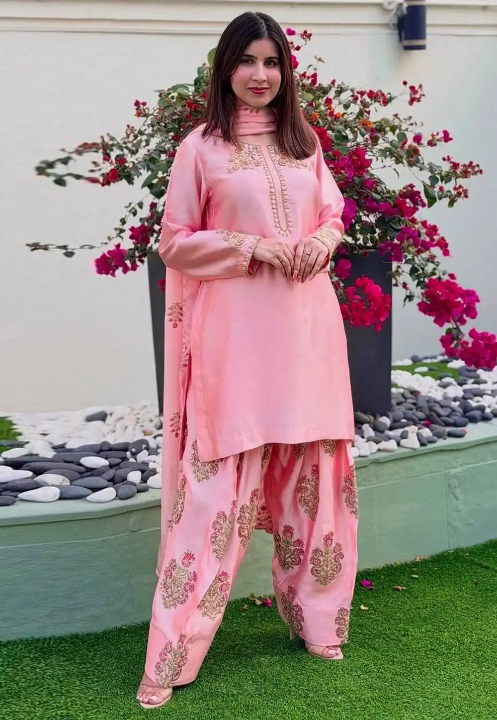 Pink Crepe Silk Readymade Punjabi Suit 327351
