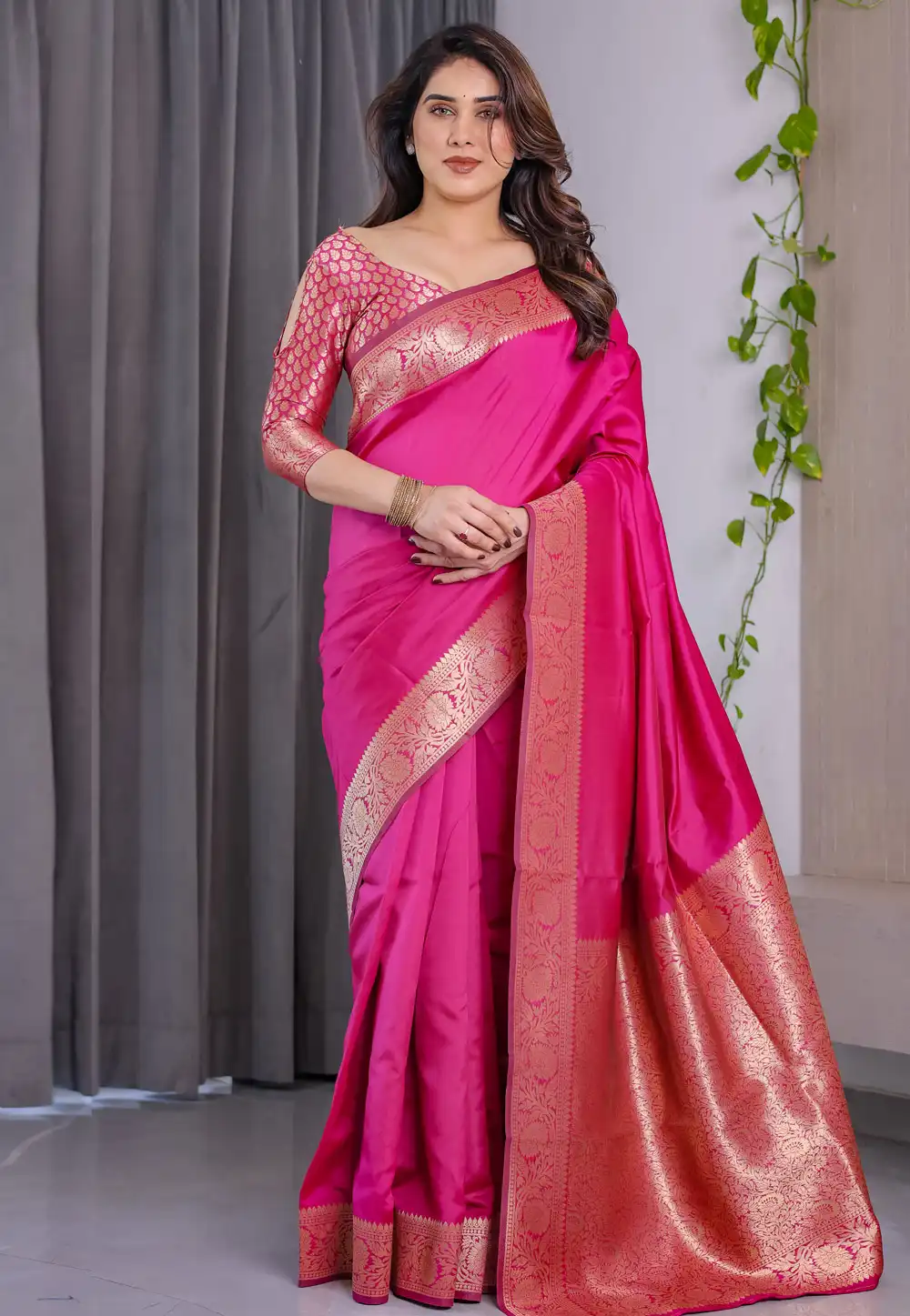 Pink Jacquard Saree With Blouse 321342