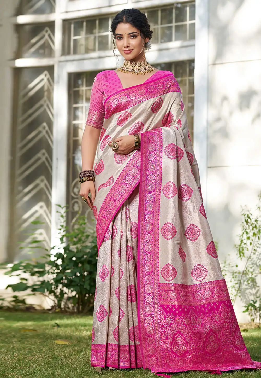 Pink Silk Saree With Blouse 327115