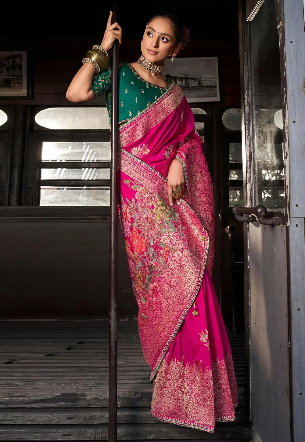 Pink Viscose Saree With Blouse 317741