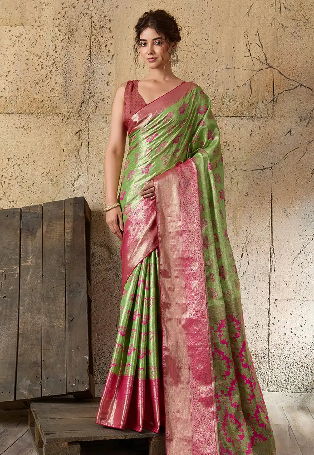 Pista Green Silk Saree With Blouse 328026