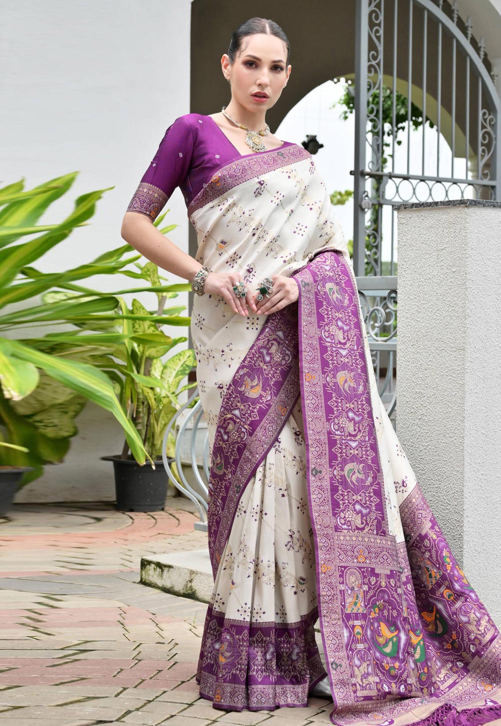 Purple Banarasi Silk Saree With Blouse 324341