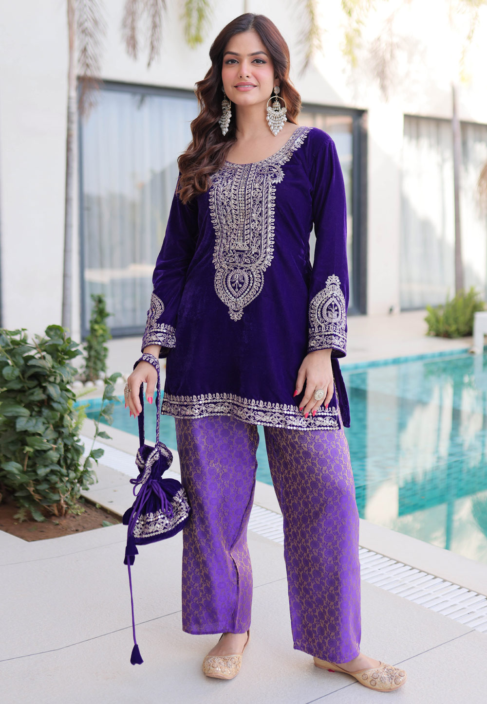 Purple Velvet Kurta Set With Pent 323024