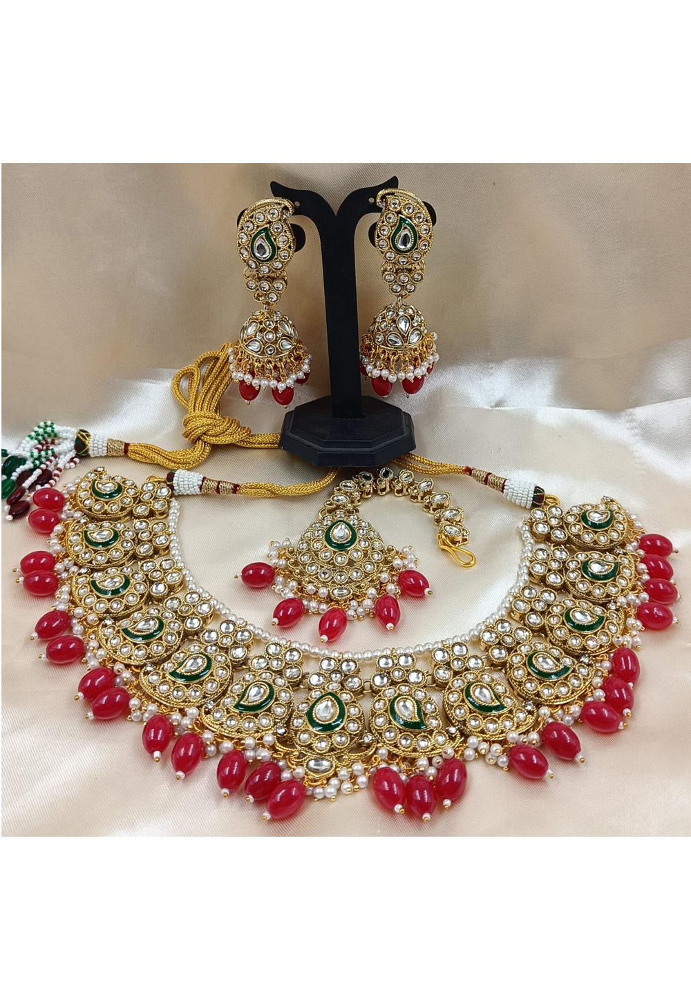 Red Alloy Necklace Set With Earrings and Maang Tikka 322083